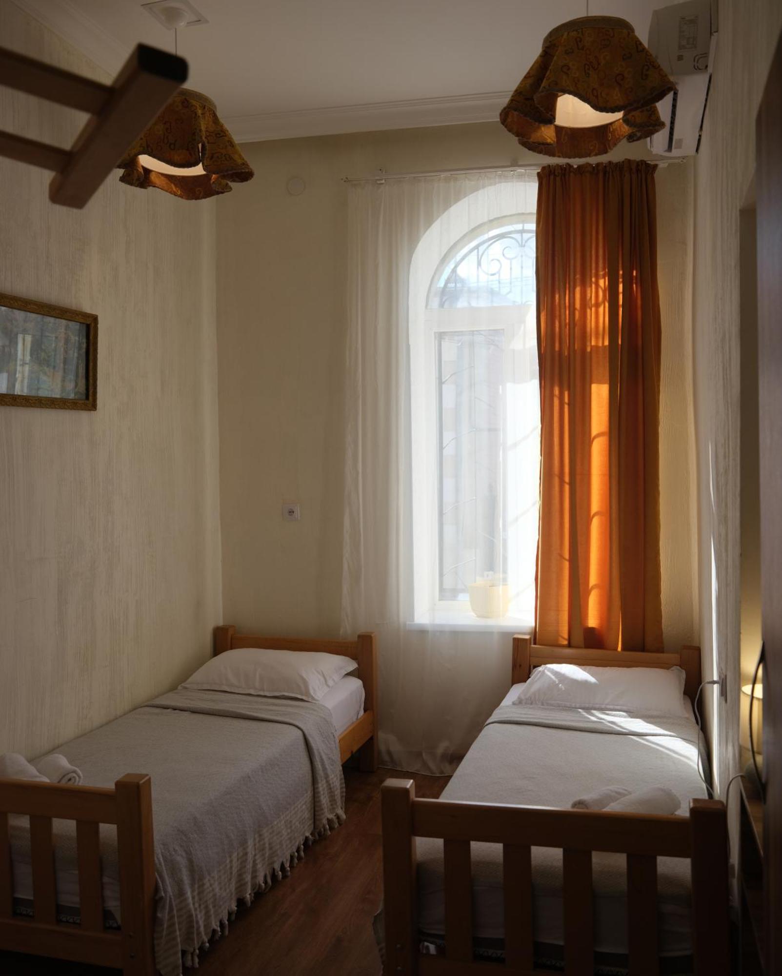 Hotel 1870 Kutaisi Exterior photo